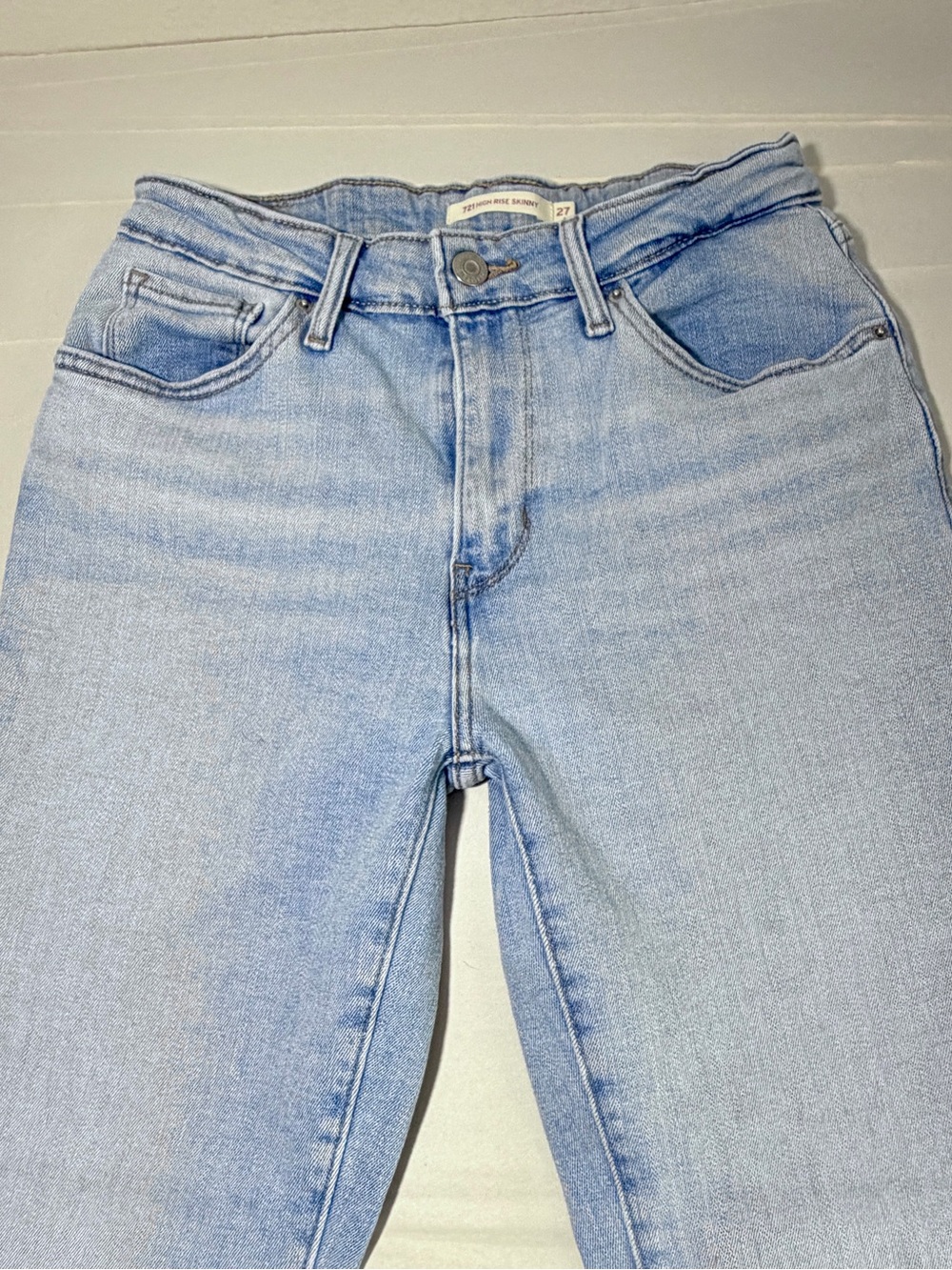 Levi’s 721 Jeans Women Size 27 Blue High Rise Skinny Denim Light Blue Stretch - Picture 7 of 7